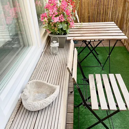 Kredytowa ワルシャワ